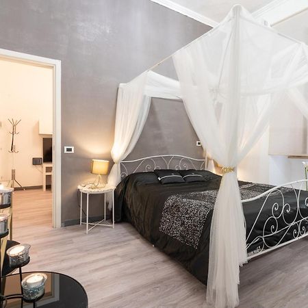 Cairoli 1 House G&B Colisee Rzym Zewnętrze zdjęcie