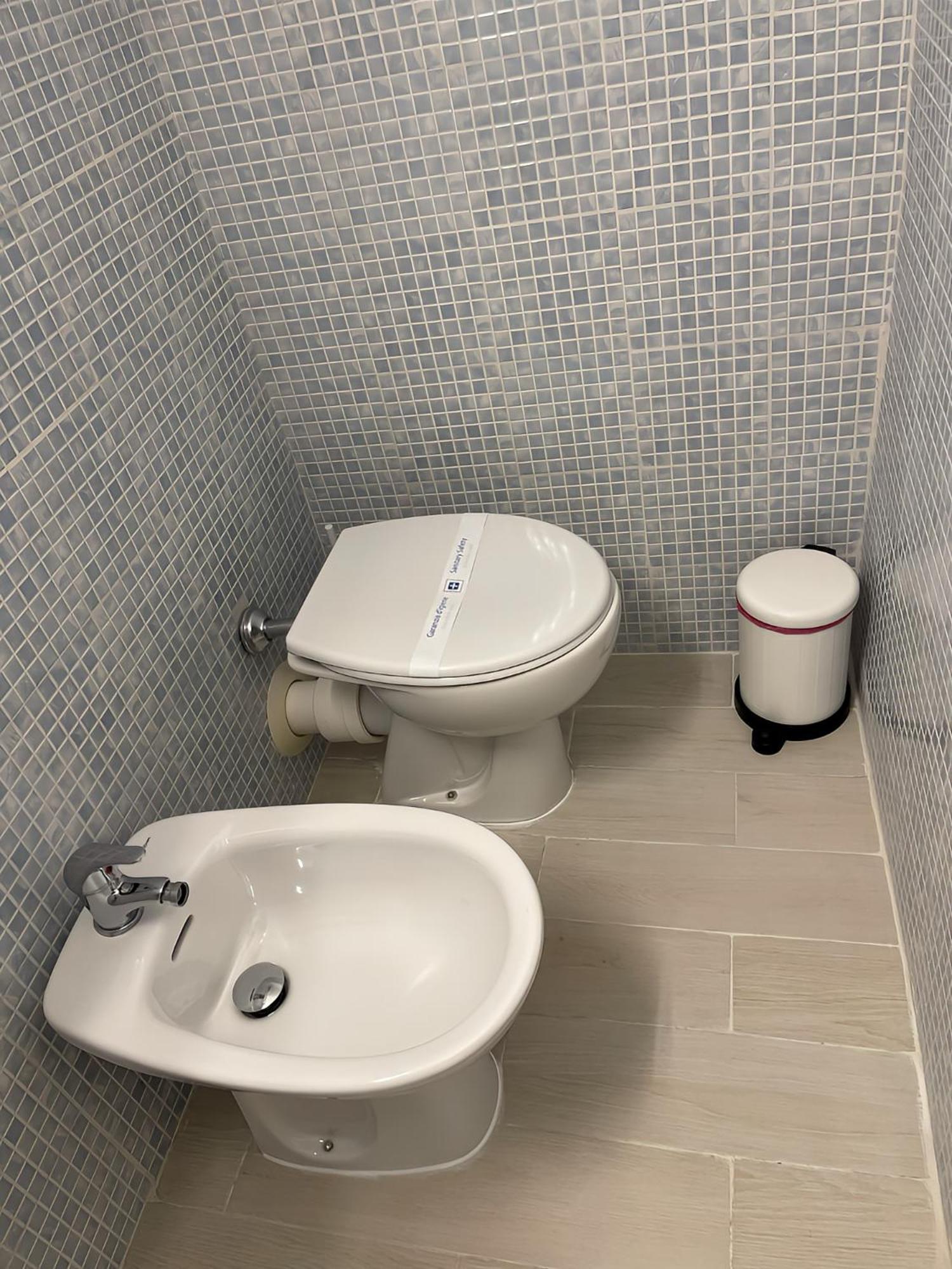 Cairoli 1 House G&B Colisee Rzym Zewnętrze zdjęcie